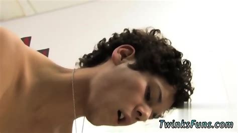 Nude Gay Twink Duddy S Brothers Rad Supplies A Giant Package That Felix Is Blessed To