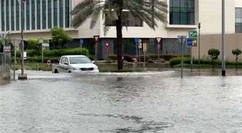 Intensas Lluvias E Inundaciones Paralizaron Dubai Calles Transformadas