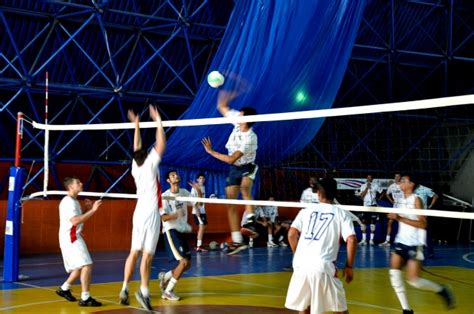 Resende enfrenta Volta Redonda neste sábado pela seminifinal do