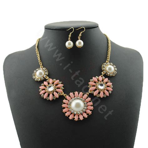 Buy Wholesale Luxury Crystal Gemstone Pendant Sun Flowers Choker Bib