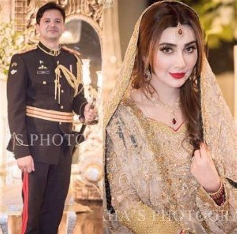 Beautiful Ayesha Khan And Major Uqbah On Their Walima Ceremony Style Pk