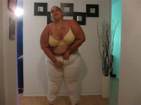 BBW Tries On Old Jeans ThisVid