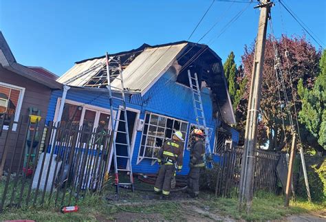 Dos damnificados dejó un incendio que afectó a una vivienda en Valdivia