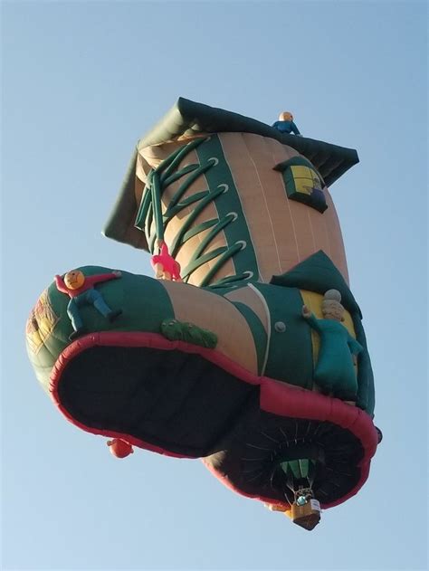 Pin By Molly Ruki On Hot Air Balloons Balloon Glow Baby Car Seats Air Balloon