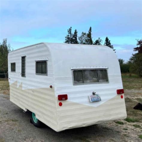 Vintage Renovated Tiny Home Is Priced At K Sleeps