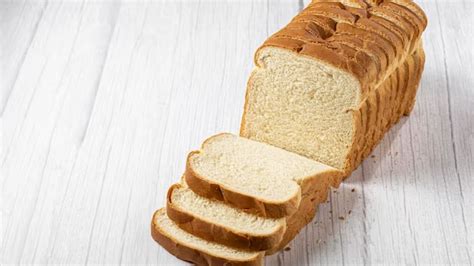 Pão caseiro simples e rápido no liquidificador Receitas Online