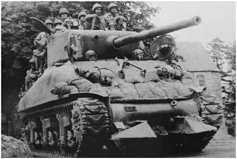 SH25-1 | A Military Photo & Video Website