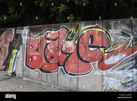 420 blaze it graffiti hi-res stock photography and images - Alamy