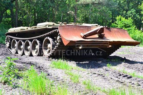 Buldozerový podvozek T-55 BZ | ARMYTECHNIKA.cz