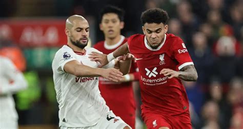 Premier League Liverpool cale face à Manchester United et laisse