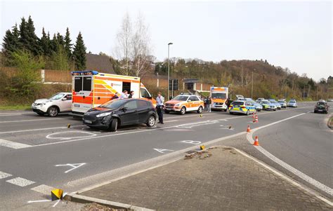 Unfall in Lohmar Zeuge Tumult nach Zusammenstoß