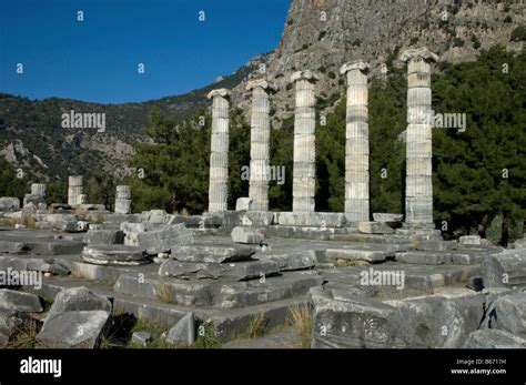 Temple Of Athena Polias Stock Photos & Temple Of Athena Polias Stock ...