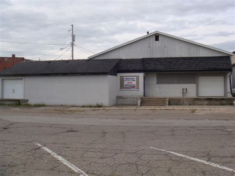 107 W Railroad St Saint Johns Mi 48879 Loopnet