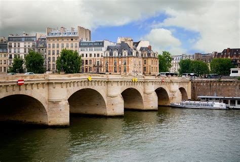 Pont Neuf, Paris, France stock image. Image of river, monument - 9640501