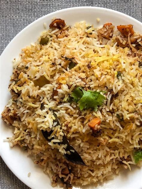 What Is The Difference Between Hyderabadi Biryani And Lucknowi Biryani