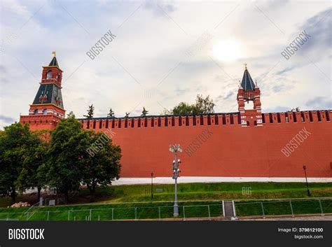 Towers Moscow Kremlin Image & Photo (Free Trial) | Bigstock