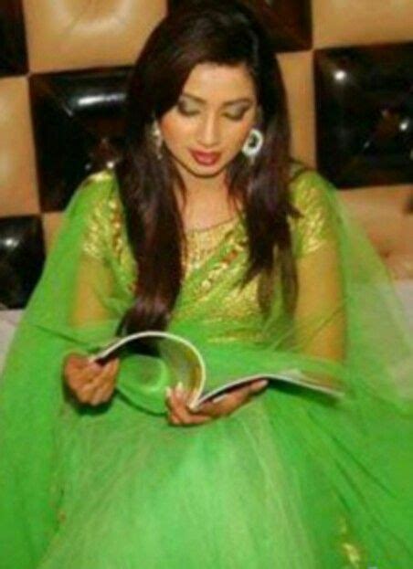 Shreya Ghoshal Sweetest Singer Shreya Ghoshal Hot Celebrity Crush Fashion