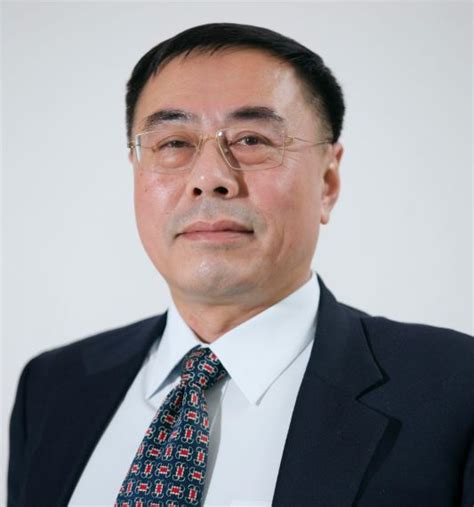 hon lik net worth 2025