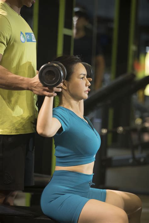 Những phụ nữ trung niên dám chọn bikini làm body profile TTDN ZNEWS VN