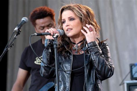 Muri La Cantante Lisa Marie Presley Hija De Elvis Presley Tras Un