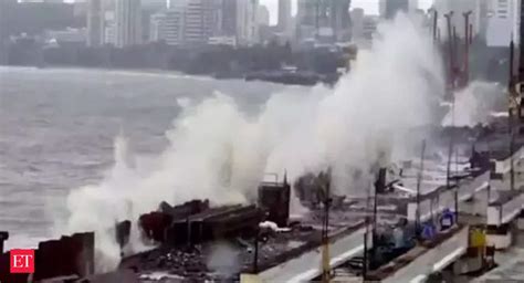 Gujarat Cyclone Biporjoy Watch High Tide Waves Hit Mumbai Gujarat As