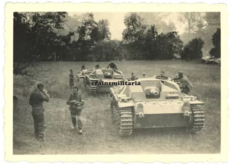 Orig Foto Vormarsch Stug Iii Sturmgesch Tz Panzer Tank In Russland