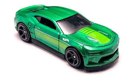 Машинка Базова Hot Wheels Camaro SS Then and Now HCV Green купити в інтернет