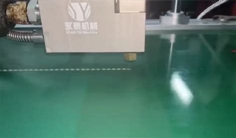 Hot Melt Adhesive Machine Is Used In The Cosmetics Industry Ytgluemachine