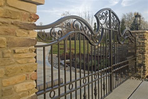 Decorative Metal Driveway Gates | Shelly Lighting