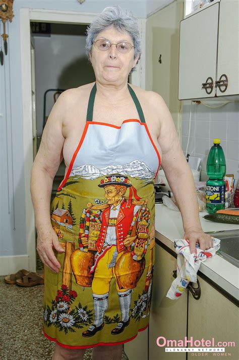 Granny In Glasses Rosa Reveals Her Big Tits And Sticks A Cucumber In Her Bush CoedCherry