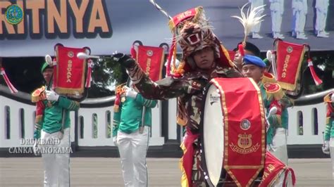 Display Drumband Canka Panorama Pada Upacara Prasetya Perwira