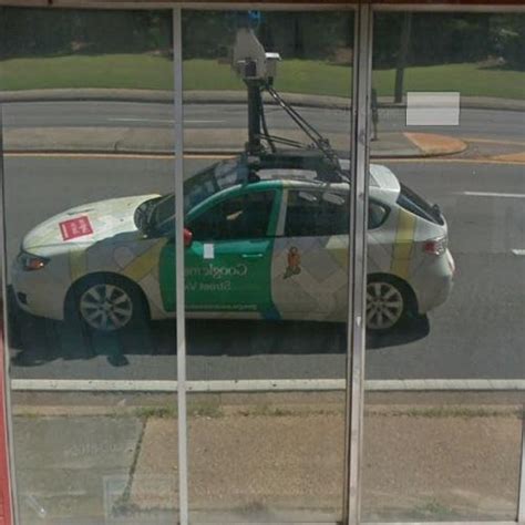 Reflection Of The Google Street View Car In Tallahassee Fl Google Maps