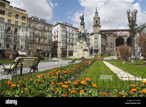 Plaza De La Virgen Blanca En Vitoria Clearance Dakora Co