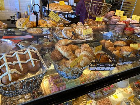 Best Bakery in NJ | Lebanon Coffee Shop | Baked Goods near Annandale