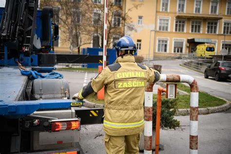 Necenzurirano Si Mesec Dni Epidemije Tu So Dejstva Kdo Zavaja