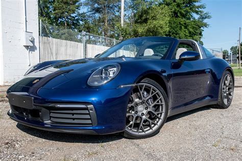 2021 Porsche 911 Targa 4 Review All The 911 Goodness Just Breezier