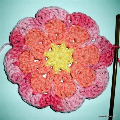 Large Flat Flower Motif Coaster Crochet Flowers Crochet Projects Crochet Flower Patterns