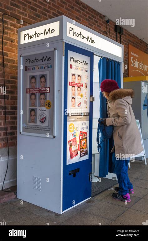 Passport Photo Kiosk R Brooklyn