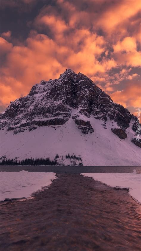 Szczyt Crowfoot Mountain I Jezioro Bow Lake Tapeta Na Telefon