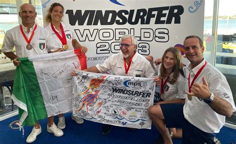 Pioggia Di Medaglie Per Litalia Ai Mondiali Windsurfer In Australia