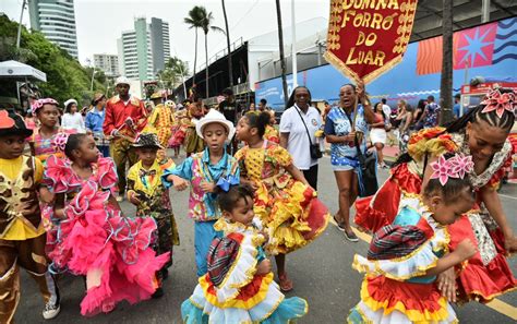 Pré Carnaval Fuzuê E Furdunço Alteram Trânsito Em Bairros De Salvador