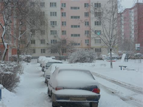 Зима, зима в Таганрог пришла Она ! — Lada Приора хэтчбек, 1,6 л, 2012 ...
