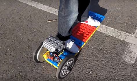 Электро-скейтборд в стиле Lego из напечатанных на 3D-принтере деталей ...