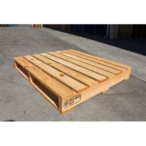 Square Rubber Wood Two Way Wooden Pallet For Shipping Capacity 100