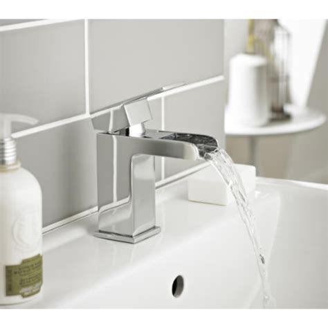 BSUK Phase Mono Basin Mixer Tap With Click Waste Chrome