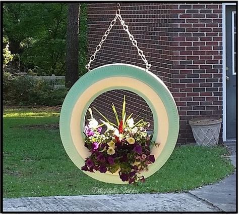 20 DIY Tire Planters That Will Catch Your Attention