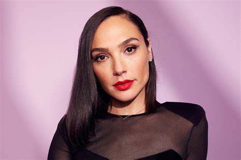 What Gal Gadot Has Said About Gazas Humanitarian Crisis Newsweek