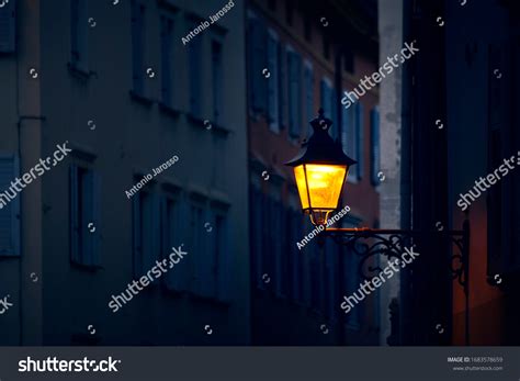 1734 Dark Victorian Street Images Stock Photos And Vectors Shutterstock