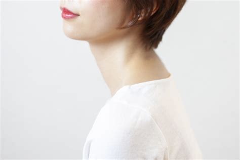 サーファーに人気の髪型を男女別に紹介！外国人やプロサーファーの髪型も Slow Surf Style（スローサーフスタイル）