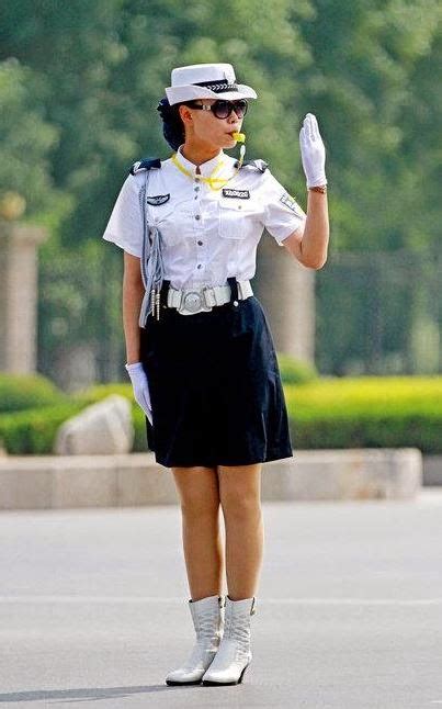 The Uniform Girls: [PIC] China female uniform traffic police